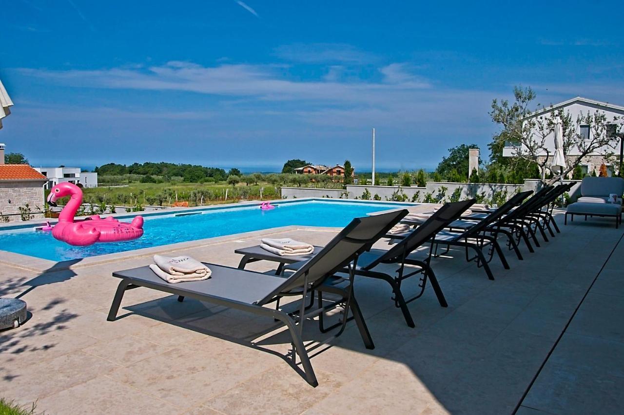 Villa Flamingo Kaštelir Exteriör bild