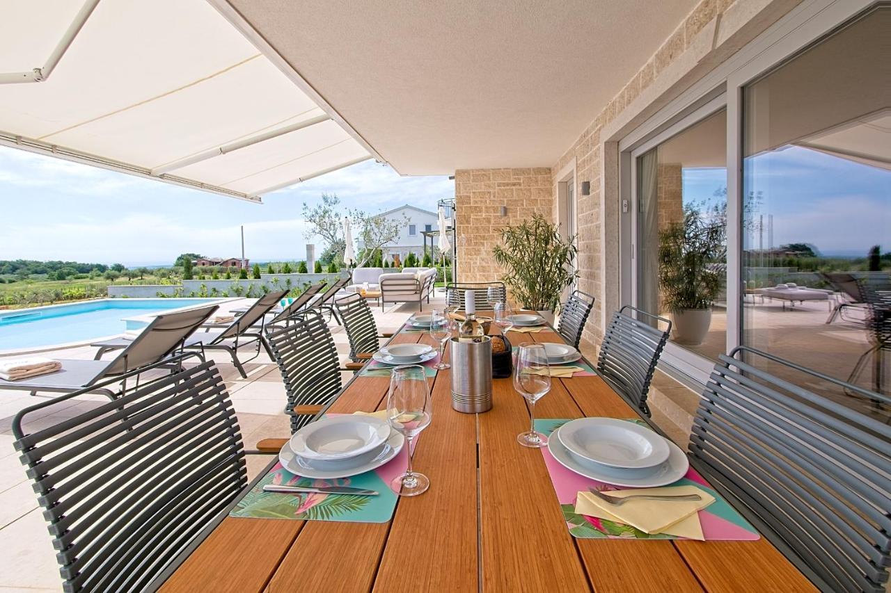 Villa Flamingo Kaštelir Exteriör bild
